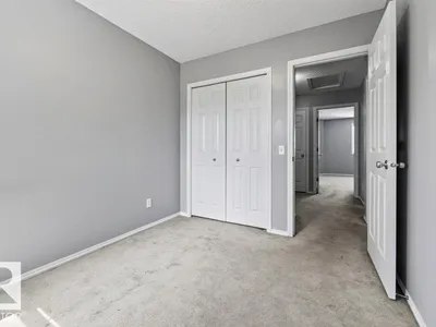 #7 8304 11 AV SW photo 31