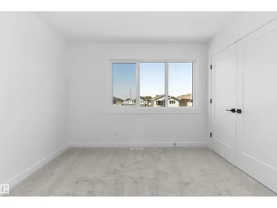 2224 5 AV NW photo 26