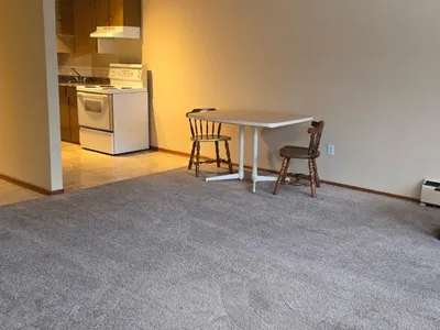 10310 100 Avenue photo 14