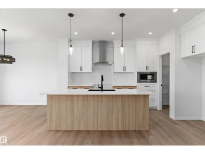 18808 29 AV NW photo 13