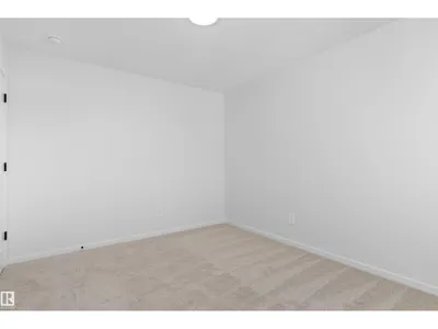 18808 29 AV NW photo 27