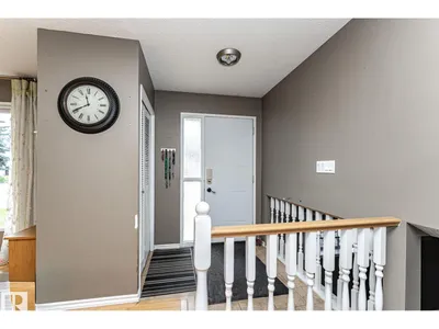 11512 24 AV NW photo 6