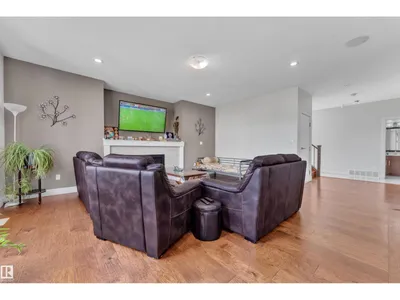 3001 55 ST photo 15