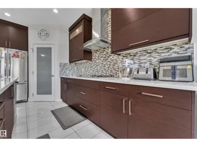 3001 55 ST photo 20