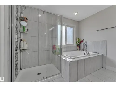 3001 55 ST photo 40
