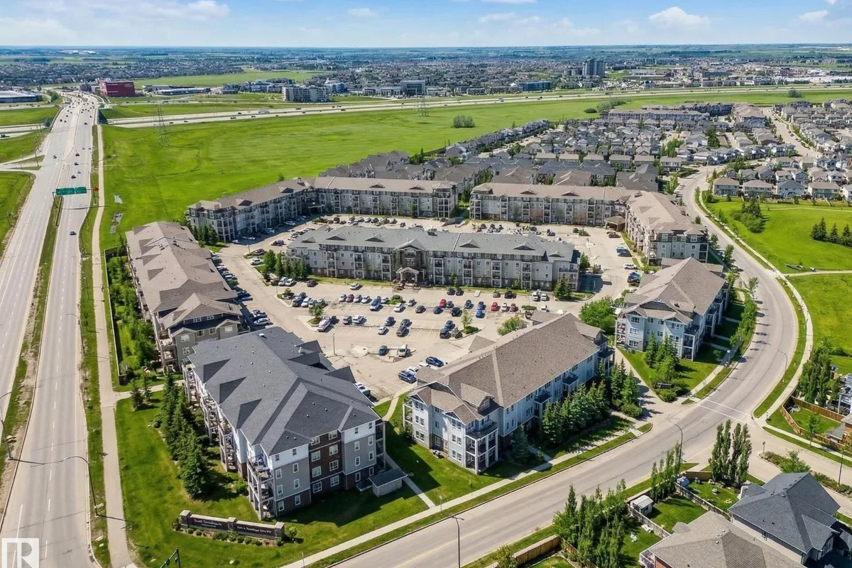 #6211 7331 SOUTH TERWILLEGAR DR NW exterior