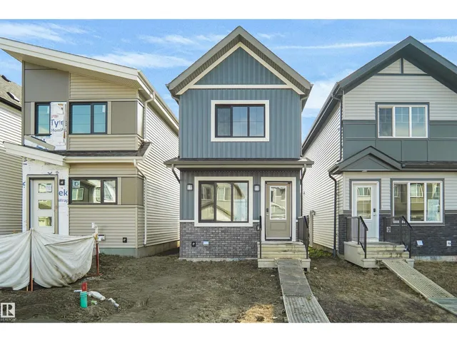 2119 210 ST NW, Edmonton
