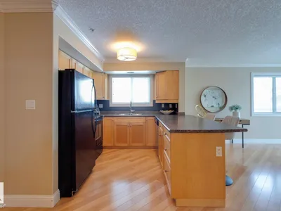 #207 14612 125 ST NW photo 8