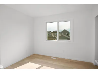 2135 210 ST NW photo 21