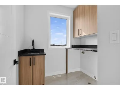 213 FRASER WY NW photo 41