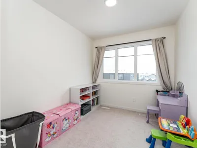 427 39 ST SW photo 33