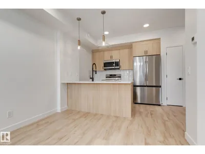 #1 16231 19 AV SW photo 5