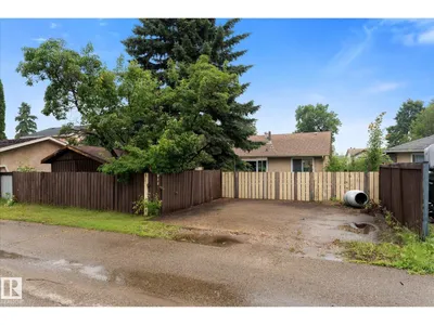 121 GREENWOOD DR photo 53