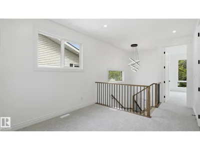 9226 94 ST NW photo 15