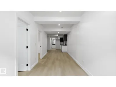 9226 94 ST NW photo 30