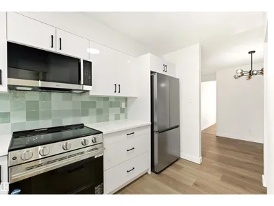 #4 7604 29 AV NW photo 11