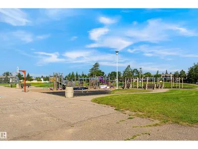 #4 7604 29 AV NW photo 46