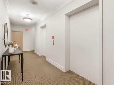 #601 11826 100 AV NW photo 8