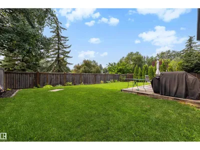11233 34A AV NW photo 32