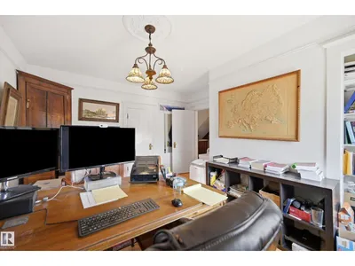 8520 104 ST NW photo 44