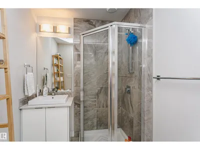 #208 9907 91 AV NW photo 32