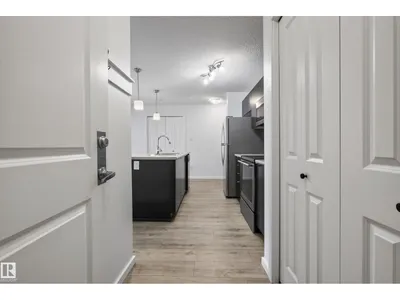 #319 508 Albany WY NW photo 8