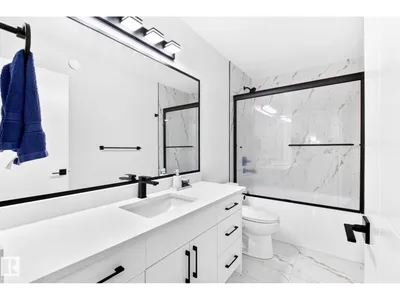 3926 41 AV photo 65