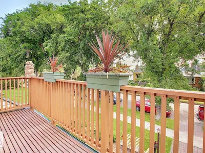 11126 52 ST NW photo 40