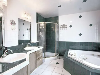 11126 52 ST NW photo 30