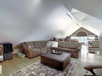 11126 52 ST NW photo 46