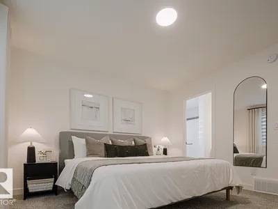 921 17 AV NW photo 42