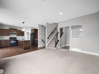 3623 15A ST NW photo 17