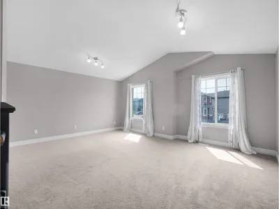 3623 15A ST NW photo 28