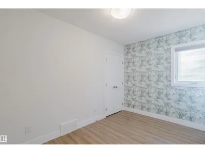 11455 111A AV NW photo 23