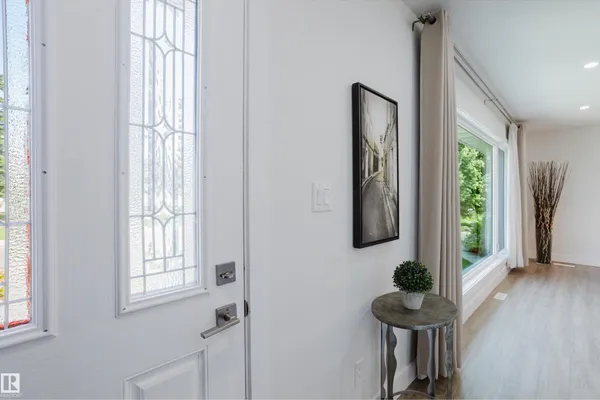 11455 111A AV NW photo 3