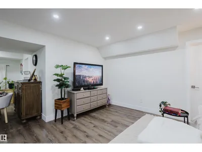 11455 111A AV NW photo 46
