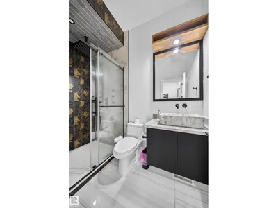4017 47 AV photo 31