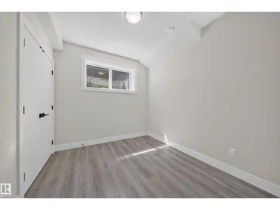 4017 47 AV photo 67