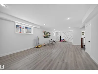4017 47 AV photo 72