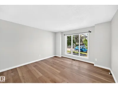203 84 ST SW photo 9