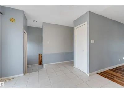 193 WOODVALE RD W NW photo 23