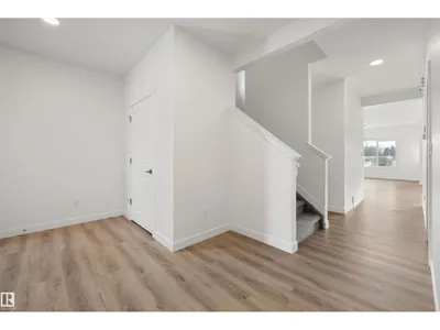 1315 11 AV NW photo 4