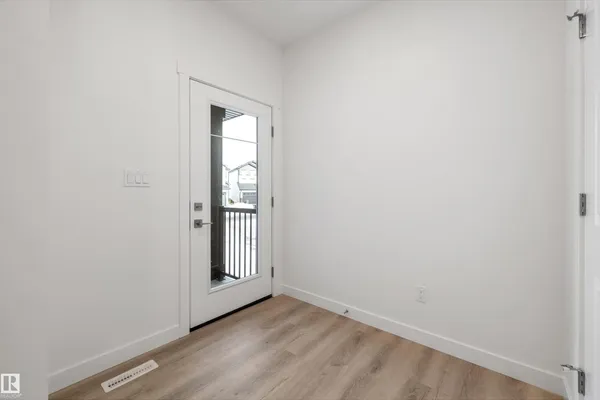 1315 11 AV NW photo 2