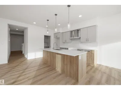 1315 11 AV NW photo 18