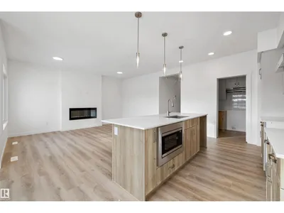 1315 11 AV NW photo 25