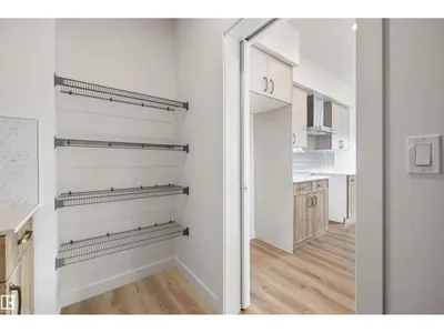 1315 11 AV NW photo 27