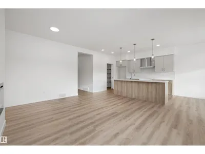 1315 11 AV NW photo 10
