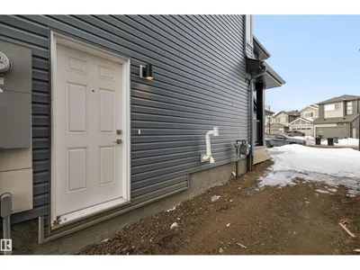 1315 11 AV NW photo 53