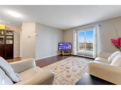 #409 2204 44 AV NW photo 6