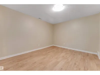 #27 13825 155 AV NW photo 20